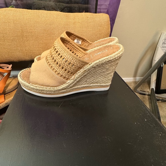 Beige Woven Wedge Sandals - Picture 7 of 7